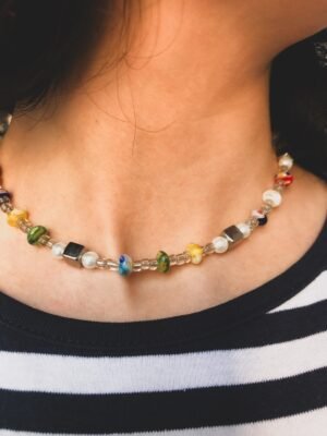 Collar cubos metálicos